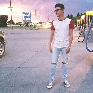 Meet your Posher, Devin